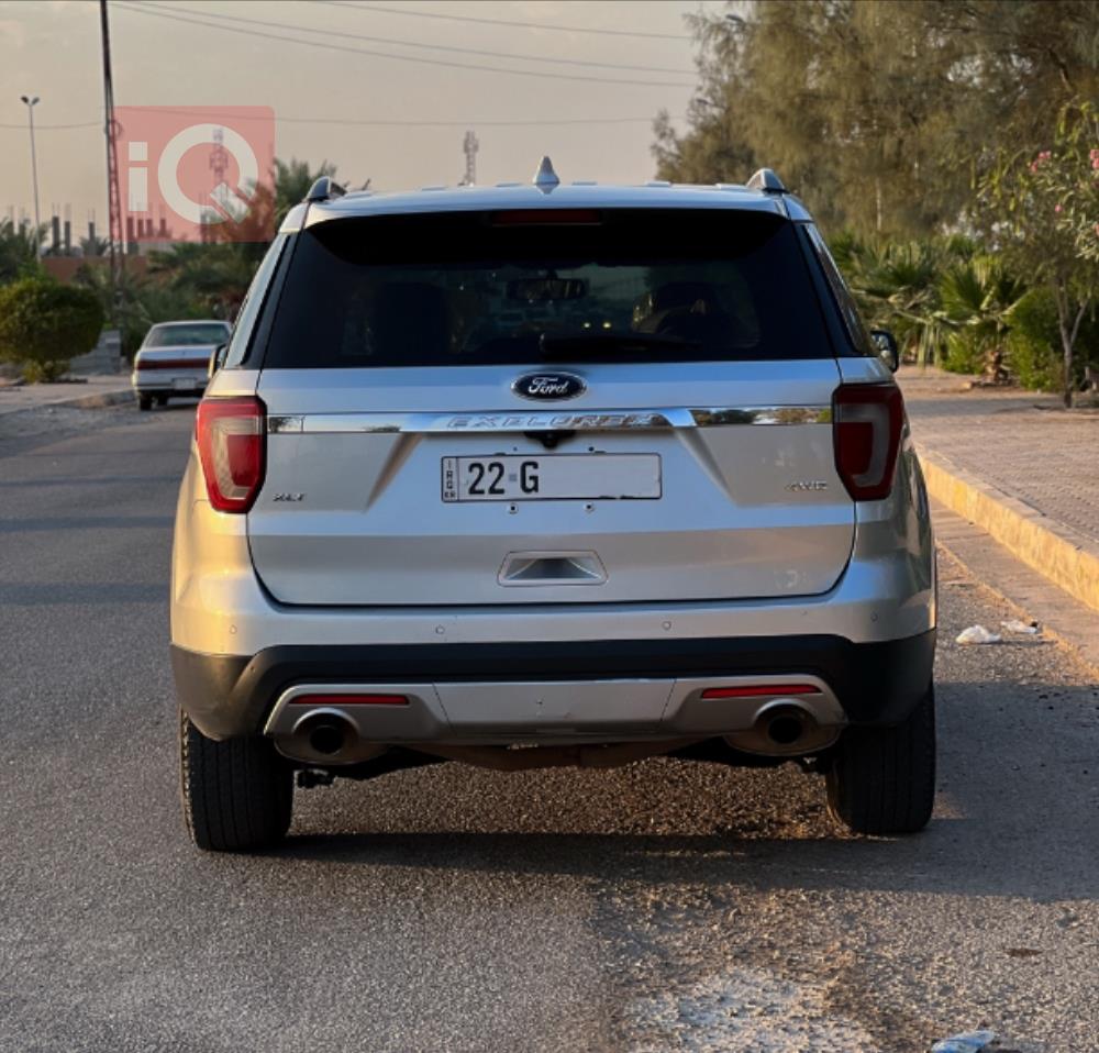 Ford Explorer